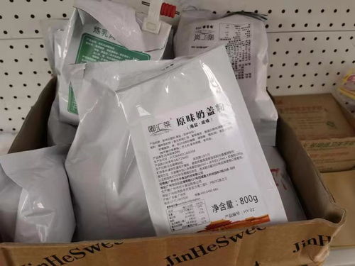 原料堆地、水不消毒，一无证奶茶制品黑工厂被捣毁